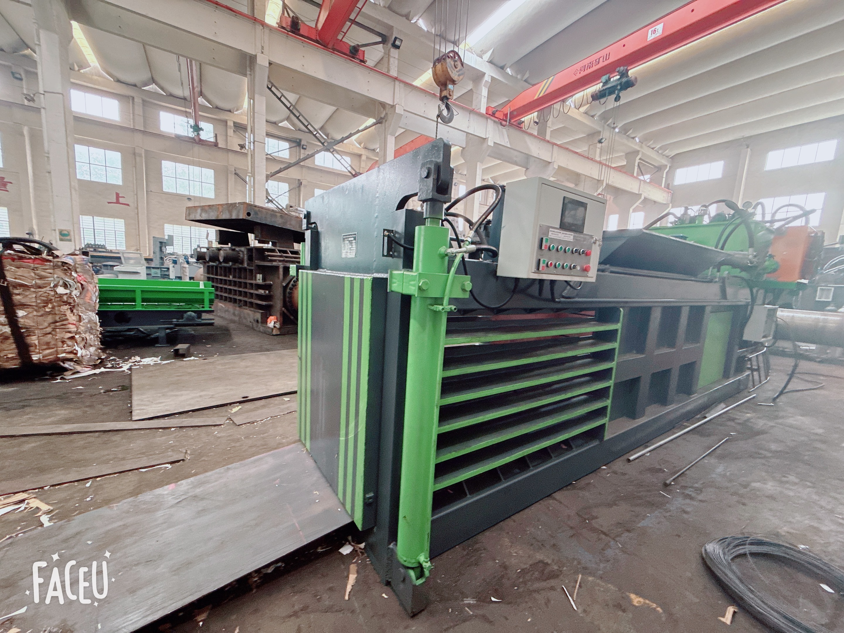 Blog perusahaan terbaru tentang 40HQ Terlihat Penuh tapi Kurang Berat: Kesalahan Umum pada Ukuran dan Kepadatan Bal untuk Eksportir Kardus Nigeria