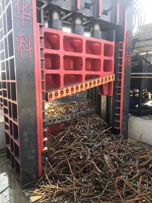 Beli 800 Ton Kekuatan 1600mm Blade Q91-800 Scrap Hidraulik Logam Gantry Shear Scrap Logam Vertikal Shear online manufacture