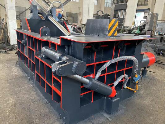 membeli Y81F-315Baler Logam Hidrolik dengan Tekanan 21 MPa dan Motor Ganda 45 kW online manufacture